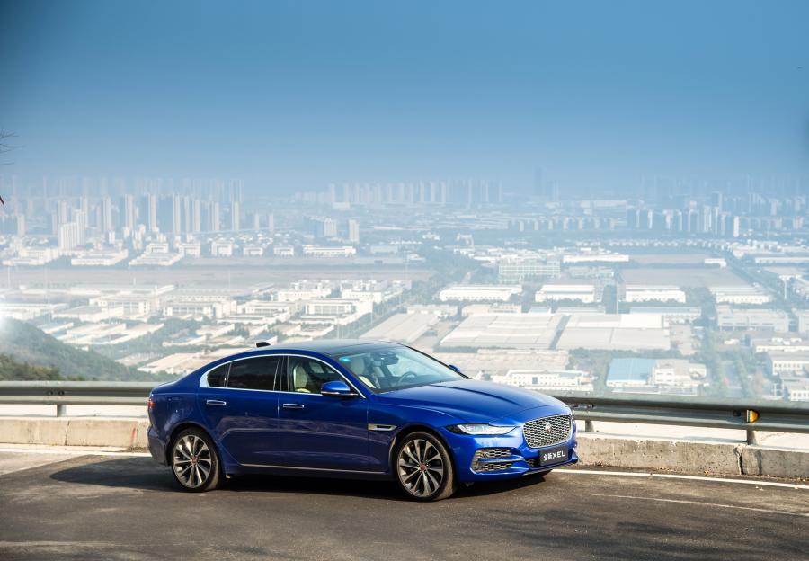 Jaguar XE L P200 S 2019 года  (CN) (фото 24 из 32)